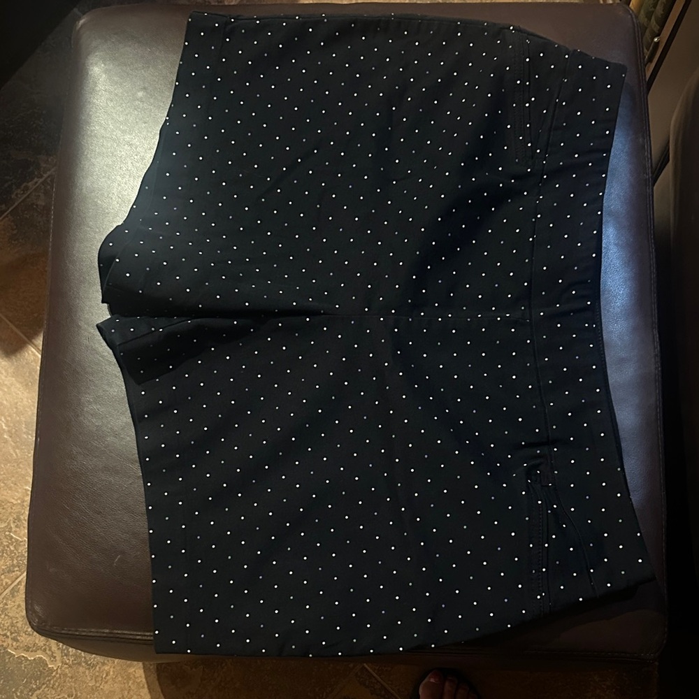 Classic Black Polka Dot Women’s Plus Shorts